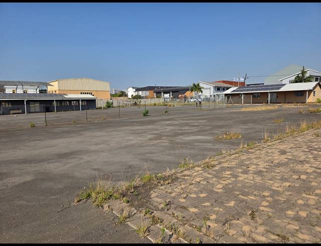20,647M² INDUSTRIAL YARD FOR SALE IN UMGENI BUSINESS PARK